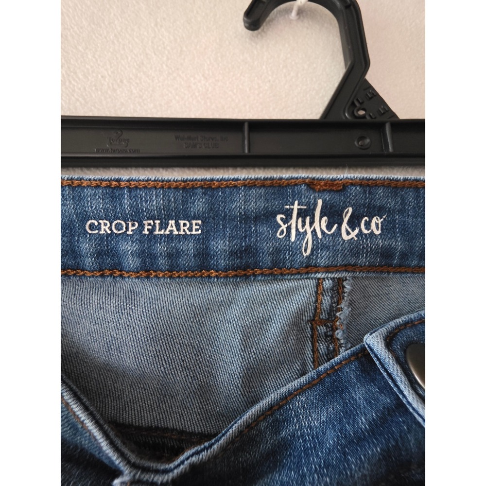 Style & Co Womens Blue Crop Flare Jeans Button Fly High Rise Size 8 Front Seam - Picture 4 of 6